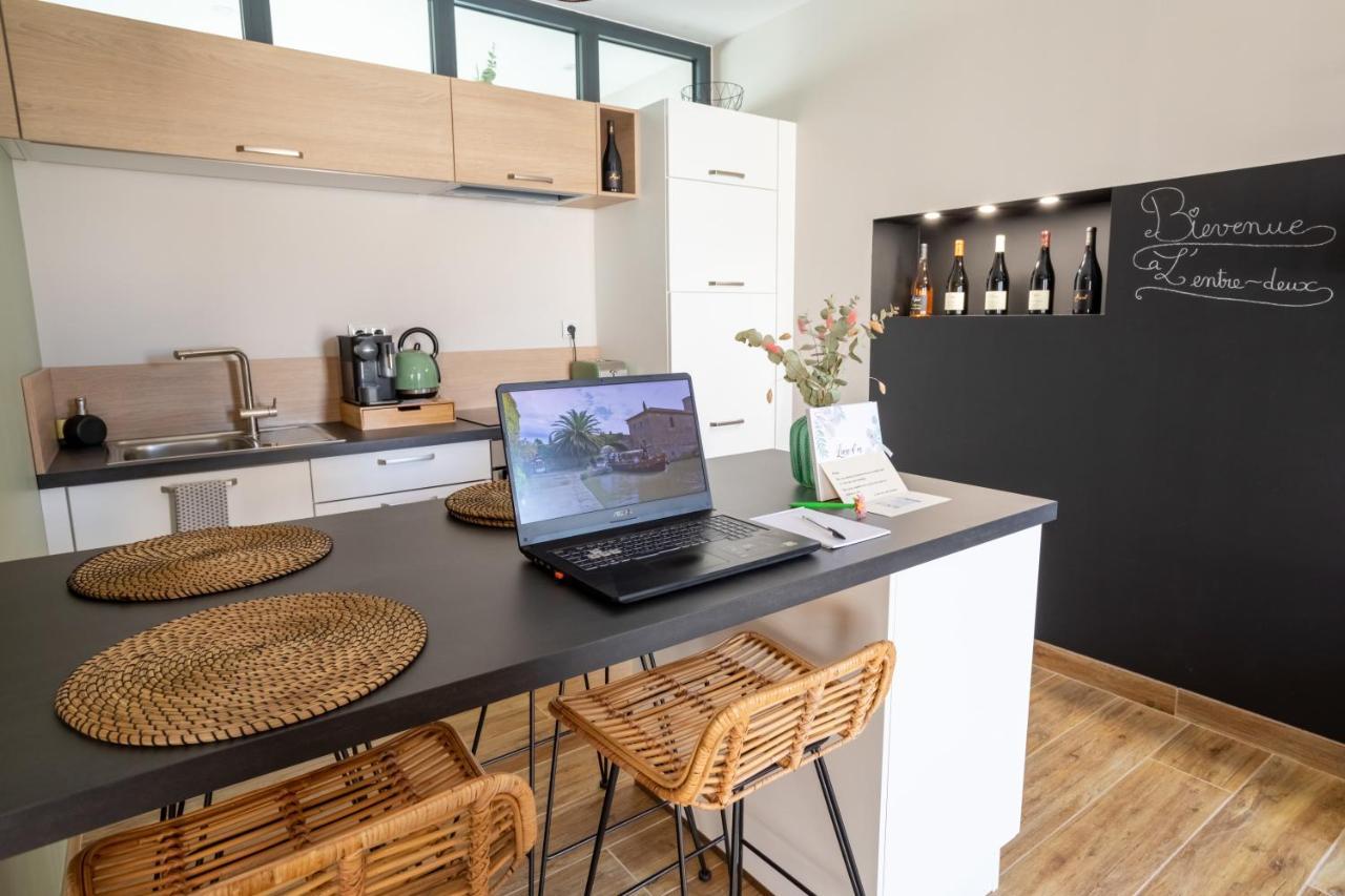 L'Entre Deux-Suite Romantique - Jacuzzi Privatif - Clim Reversible - Wifi Le Somail Exterior foto